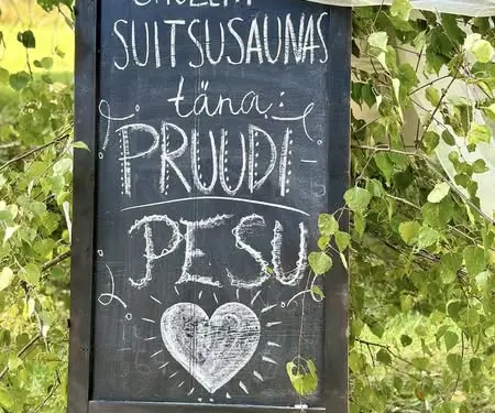 Tüdrukuteõhtu pruudisauna silt Wiire talus Pärnus